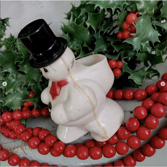 Vintage Rosbro Snowman Candy Container Plastic Christmas Black Hat Scarf NO PIPE - Picture 3 of 7